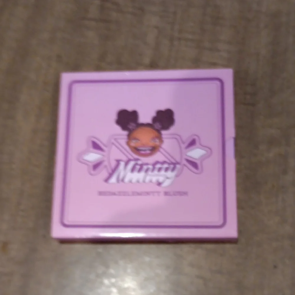 Mint Bedazzlement Blush Palette - Pink and Purple Hues